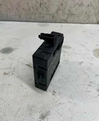 Mercedes-Benz C W204 Door control unit/module A2048702026 00009597 2048200226