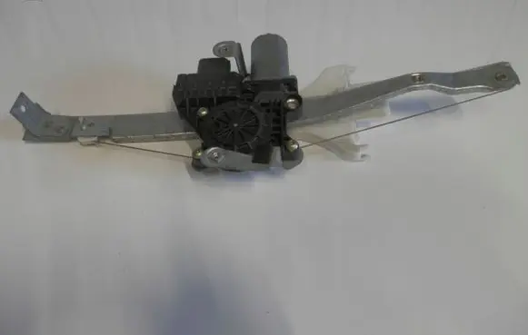 Ford Mondeo Mk III Rear door manual window regulator 1S713802