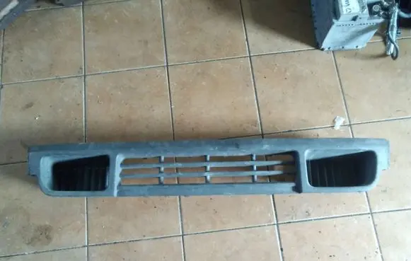 Volkswagen Transporter - Caravelle T5 Front bumper lower grill 7H0807719