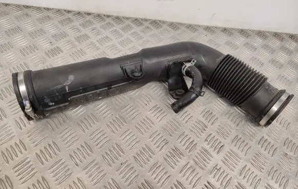 Volvo V40 Intercooler hose/pipe 31338661