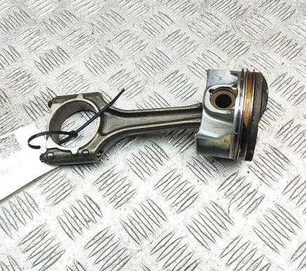 Audi TT TTS RS Mk3 8S Piston 06K107065G 06J198401H
