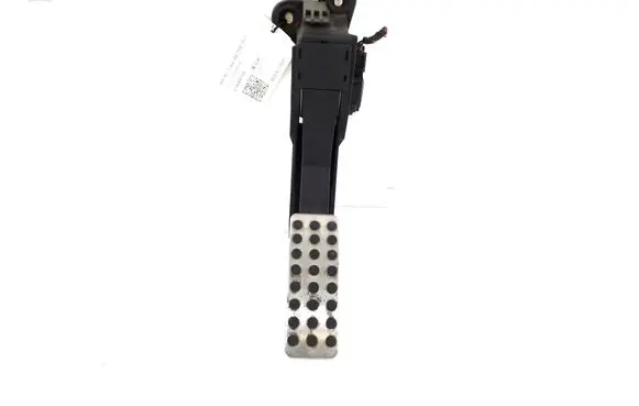 Mercedes-Benz ML W164 Accelerator throttle pedal A1643000104