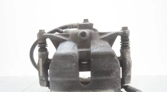 Volkswagen PASSAT B8 Front brake caliper 6799F
