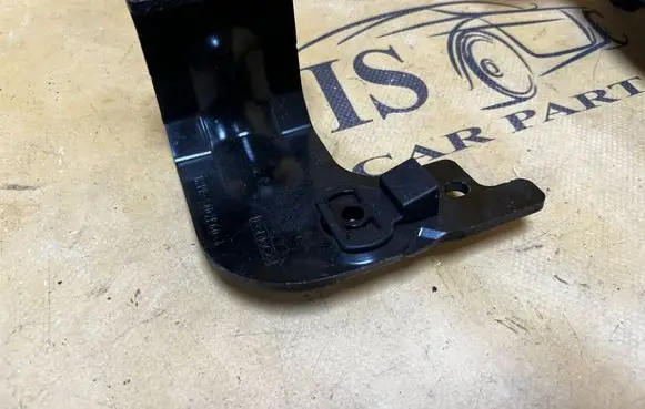 Ford Bronco Bracket in trunk/boot M2DBS402B60A