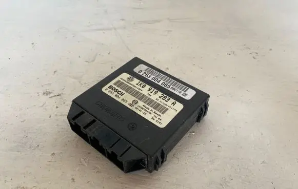 Volkswagen Golf V Parking PDC control unit/module 1K0919283A 1039E00479 0263004065
