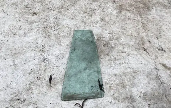 Opel Zafira A Rear vent window glass AS2
