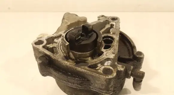 Opel Zafira B Vacuum pump 55205444