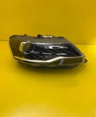 Skoda Rapid (NH) Headlight/headlamp 5JB941016C
