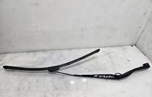 Opel Insignia A Front wiper blade arm 7694