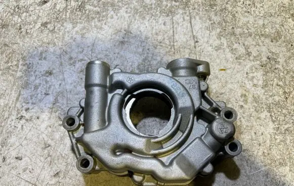 Dodge Challenger Oil pump 53021622BH A037019517