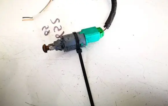 Renault Scenic II - Grand scenic II Brake pedal sensor switch 8200168240