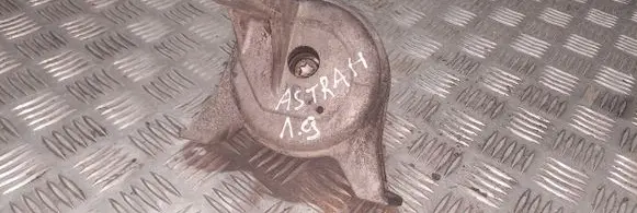 Opel Astra H Engine mount bracket 90539246