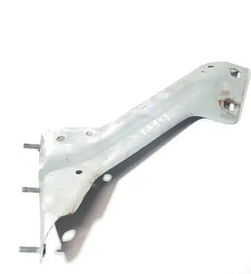 Audi Q5 SQ5 Fender mounting bracket 8R0821135