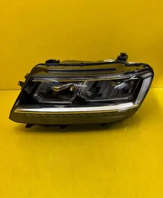 Volkswagen Tiguan Headlight/headlamp 5NB941035D