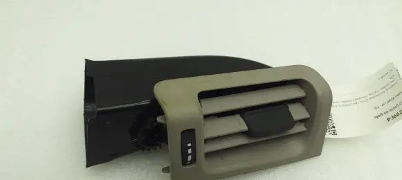 Volvo XC60 Rear air vent grill 30671771