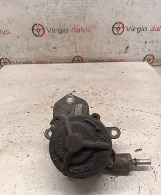 Peugeot 406 Vacuum pump