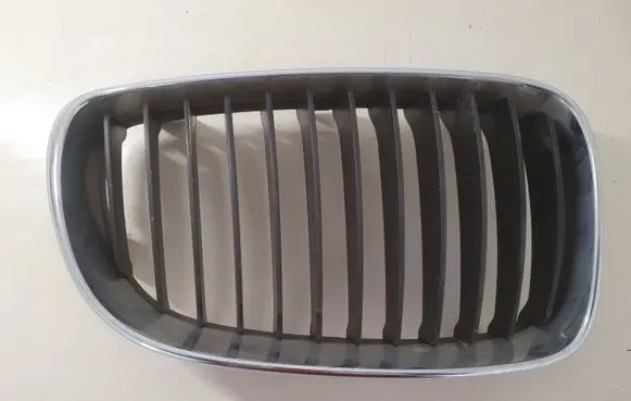 BMW 1 E81 E87 Front grill