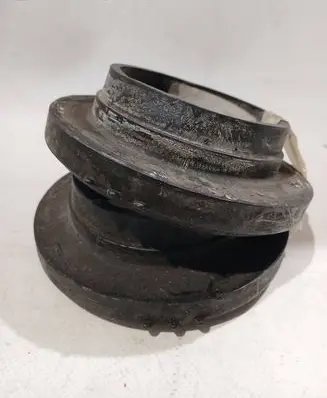 Mercedes-Benz E W124 Coil spring mount 1243211484 A1243211484