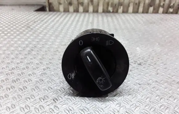 Volkswagen PASSAT B6 Light switch 1K0941431AH