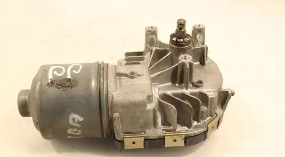 Seat Altea XL Wiper motor 0390241759