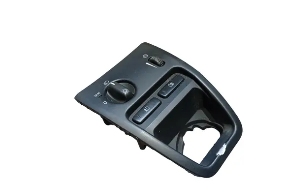 Volvo XC90 Light switch 8685450