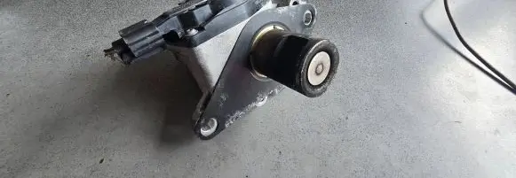 Nissan Qashqai EGR valve 147101246R H8201684044