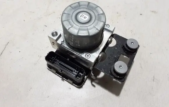 Renault Trafic III (X82) ABS Pump