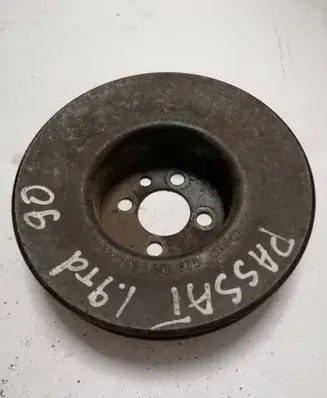 Volkswagen PASSAT B6 Crankshaft pulley 028105253A