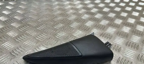 Land Rover Discovery 4 - LR4 Dash center speaker trim cover AH2217700AC