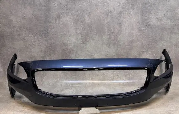 Volvo V90 Cross Country Front bumper NULL