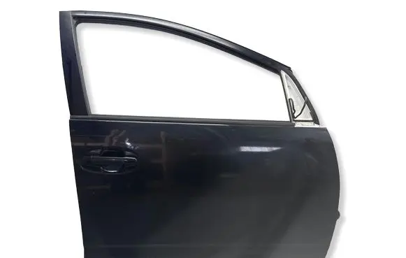 Toyota Prius (XW20) Front door 