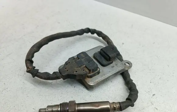 Mercedes-Benz Sprinter W906 Lambda probe sensor A0009050008 0009050008