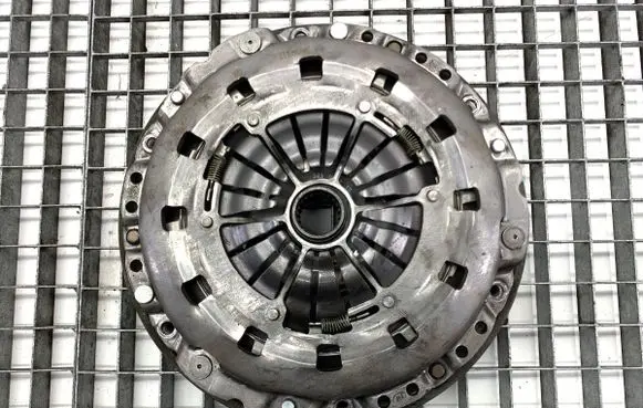 BMW 1 E81 E87 Clutch set kit 323064210