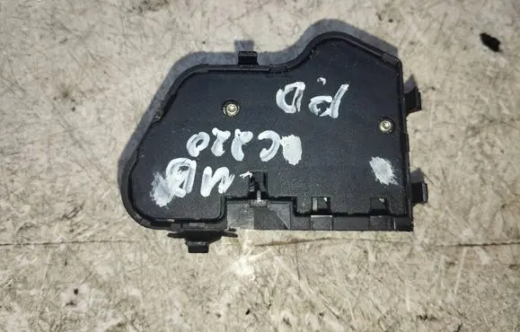 Mercedes-Benz C W203 Seat control switch 2108213751 03463810