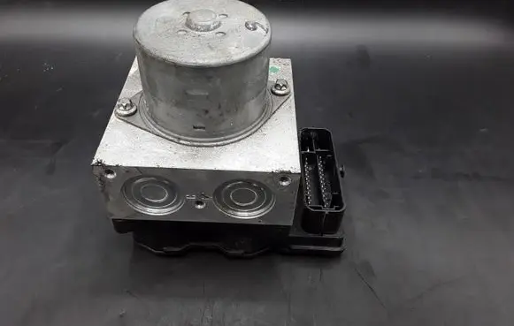 Ford Mondeo MK IV ABS Pump 54085966D 17393902 18160802A