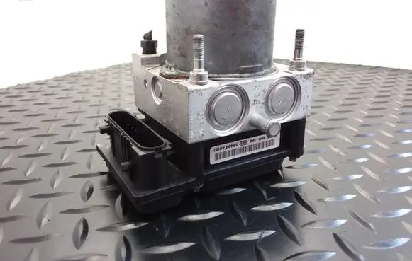 Toyota Corolla Verso AR10 ABS Pump 0265800394 0265231484 445100F010A