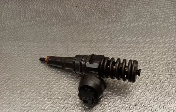 Audi A3 S3 8L Fuel injector 038130073AL