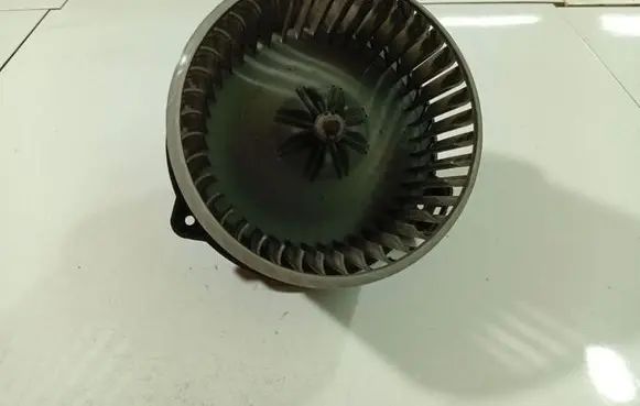 Toyota Corolla E120 E130 Heater fan/blower 0130101601