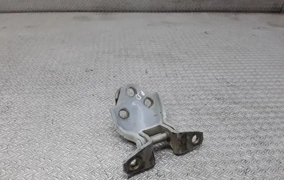 Mitsubishi Pajero Sport I Front door lower hinge 