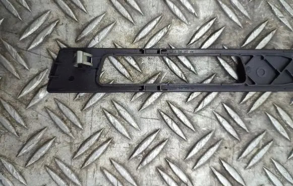 BMW 3 E90 E91 Other front door trim element