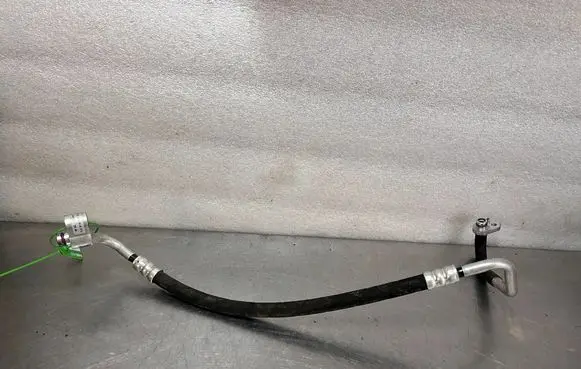 Air conditioning (A/C) pipe/hose