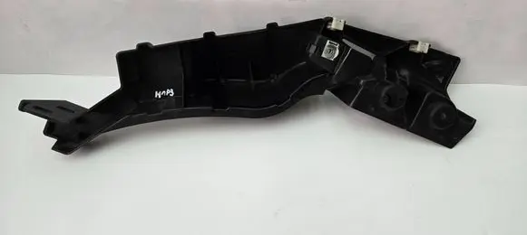 BMW i3 Fender mounting bracket 7368158 010203040506 18951610