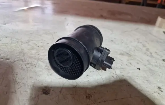 Opel Zafira A Mass air flow meter