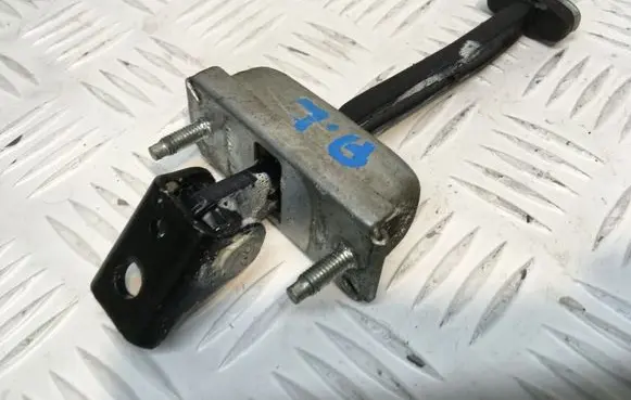 Ford Kuga I Rear door check strap stopper 3M51R23500AJ