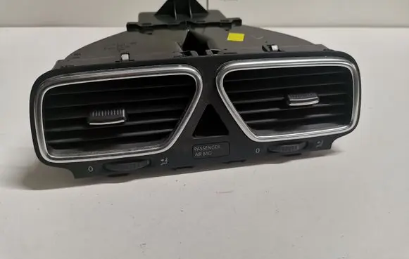 Volkswagen Eos Dash center air vent grill 1Q0819735C