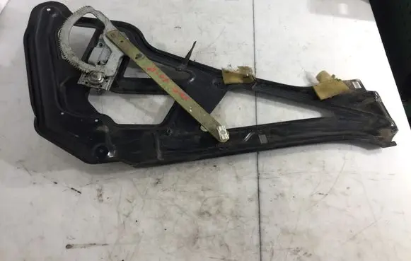 Volkswagen II LT Front door manual window regulator 2D0837502