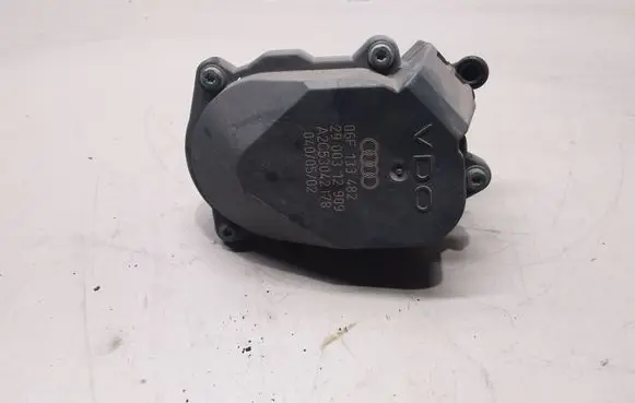 Audi A4 S4 B7 8E 8H Intake manifold valve actuator/motor 06F133482