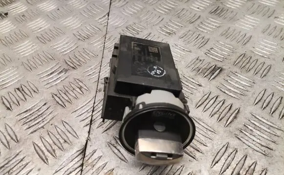 Volkswagen PASSAT B6 Ignition lock 3c0905843