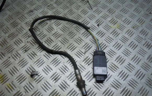 Volvo V40 Lambda probe sensor 32242881