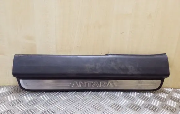 Opel Antara Front sill trim cover 20832149